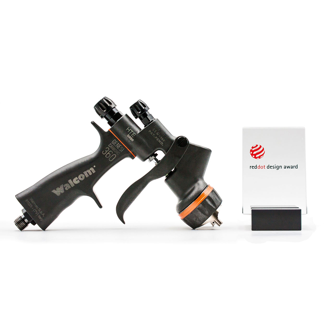 Genesi Carbonio 360 light with Red Dot product Design Award prize